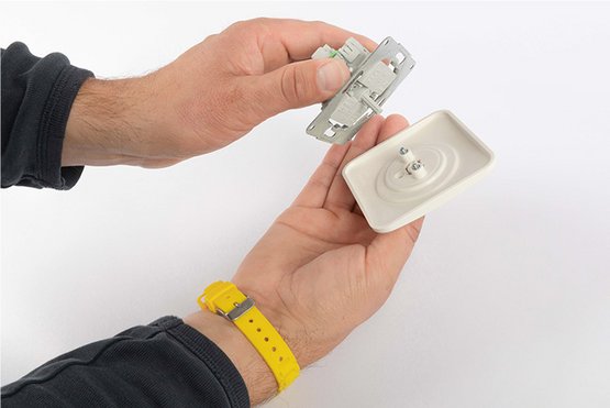 Schellenberg Rollladenschalter, Unterputz - Schritt 2