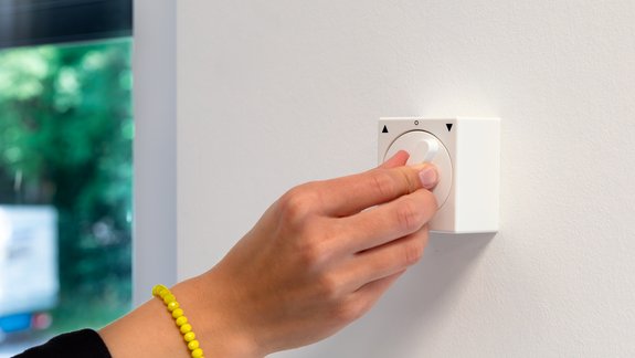 Schellenberg Rollladenschalter als Unterputz- und Aufputzvariante