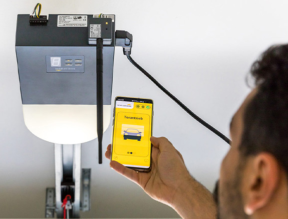 Schellenberg Smartphone Garagentoröffner
